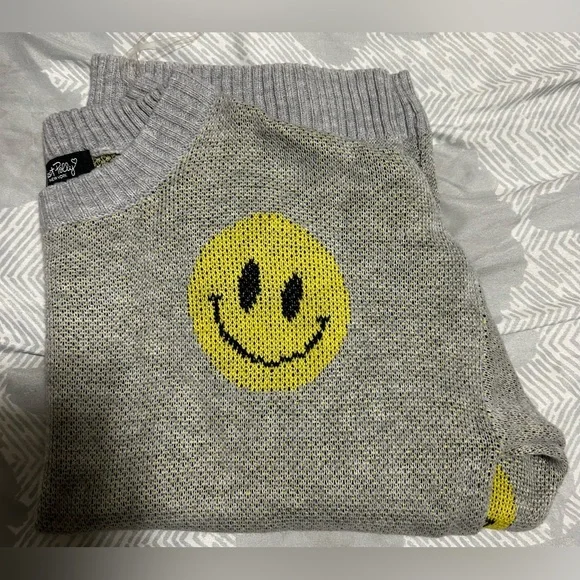 NWOT Just Polly Ny -Grey acrylic sweater with yellow smiley faces - size L - Picture 1 of 7